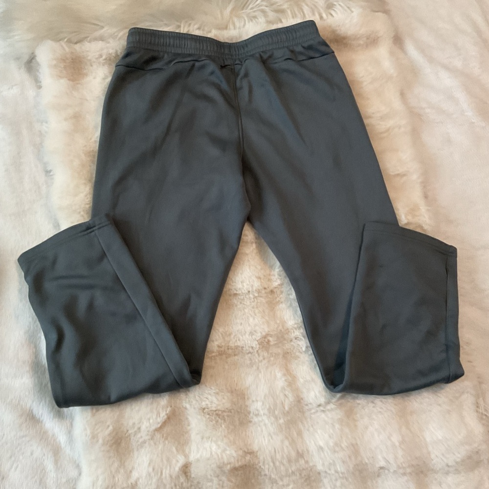 UNDER ARMOUR•Iconic Charcoal DriFit Joggers•L - Picture 5 of 12